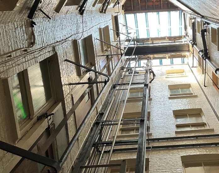 Lift Maintenance, Lift Repairs, Modernisation and Full Lift Replacement for Bedfordshire Buckinghamshire Berkshire London South East Bournemouth